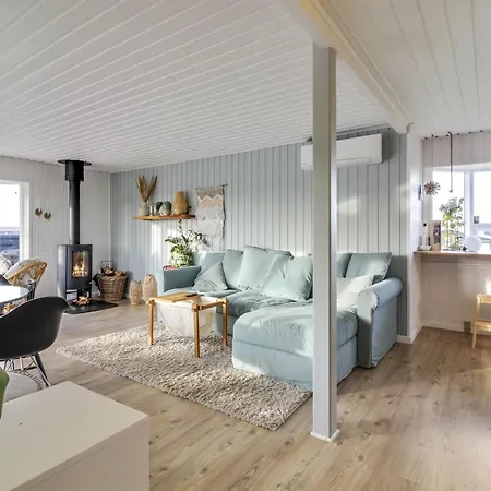 Frederik - 250m From The Sea By Interhome