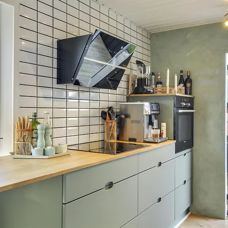 Frederik - 250m From The Sea By Interhome